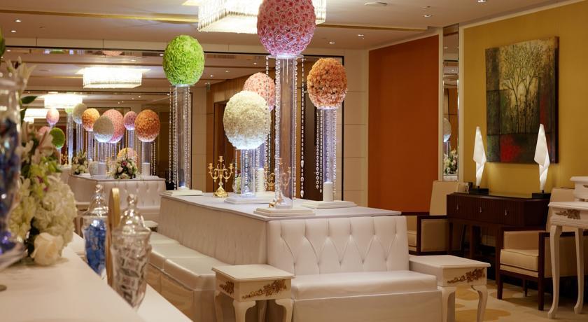 فندق ومركز مؤتمرات ميلينيوم الكويت المظهر الخارجي الصورة The lobby of the hotel