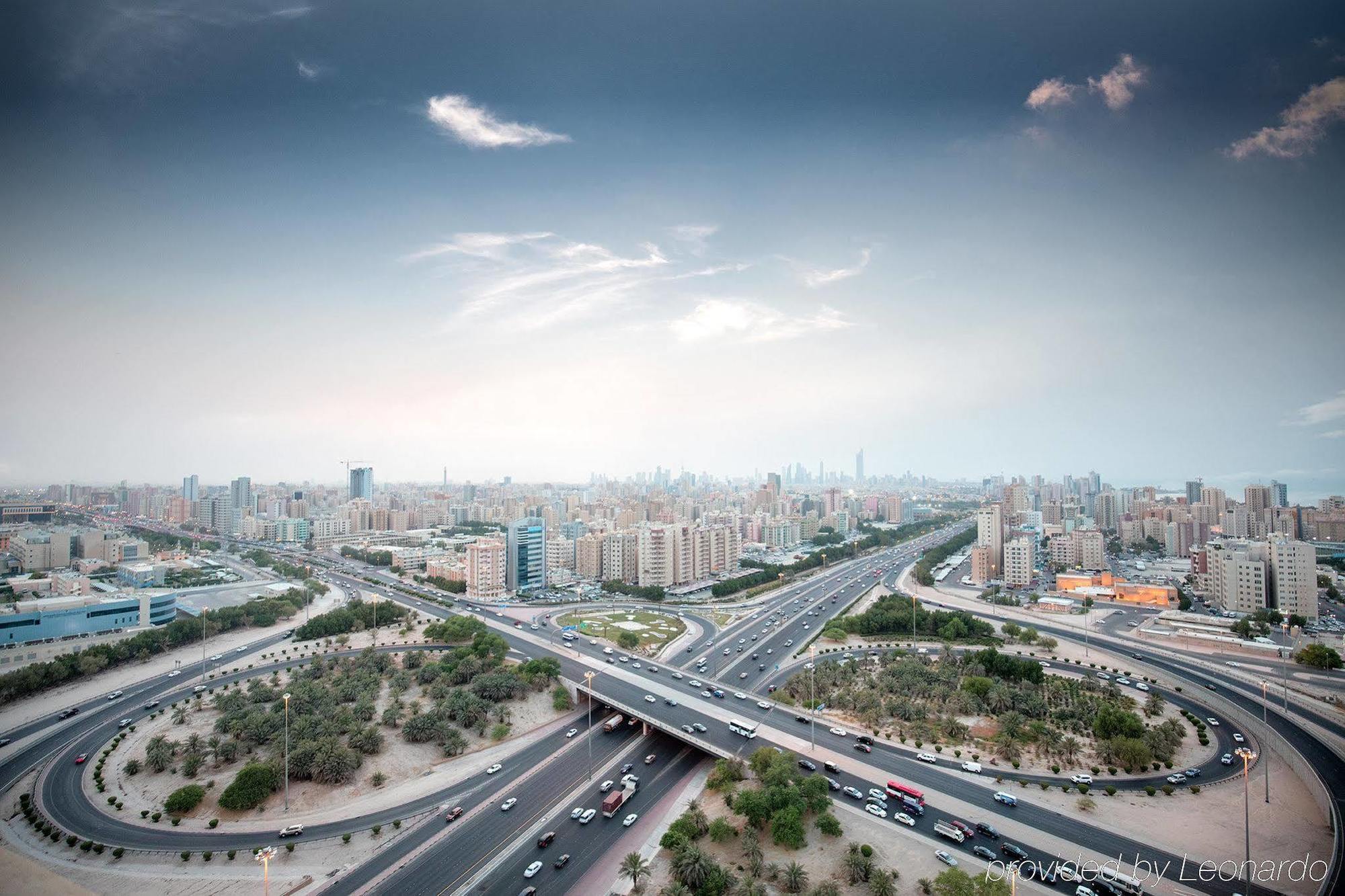 فندق ومركز مؤتمرات ميلينيوم الكويت المظهر الخارجي الصورة Al-Shaab